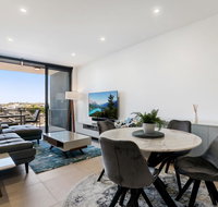Luxury Living with Panoramic Views - Australia Accommodation