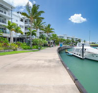 Luxury Marina View Apartment - Australia Accommodation