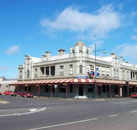 Madden's Commercial Hotel - Australia Accommodation