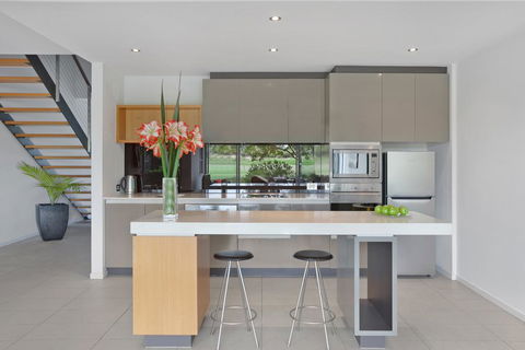 Magenta805 - Australia Accommodation 2