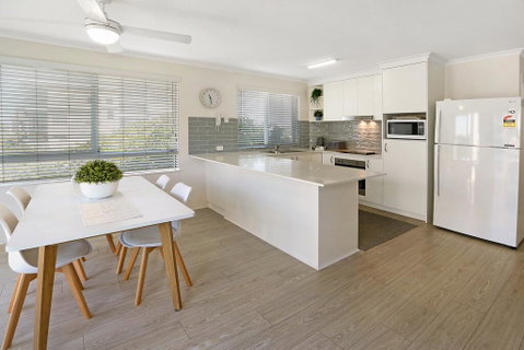 MAINSAIL8- MOOLOOLABA BEACH - Australia Accommodation 0