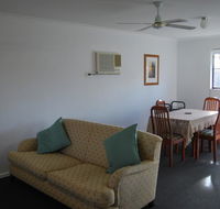 Maple Tree Cottage - Australia Accommodation
