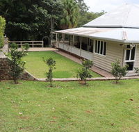 Mapleton Falls Farm House - Australia Accommodation