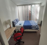 Mascot Clean Bedroom - Australia Accommodation