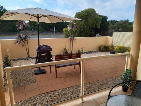 Maxs Beachside Villa - Australia Accommodation 1