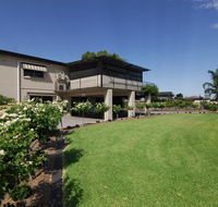 Mayfair Motel - Australia Accommodation