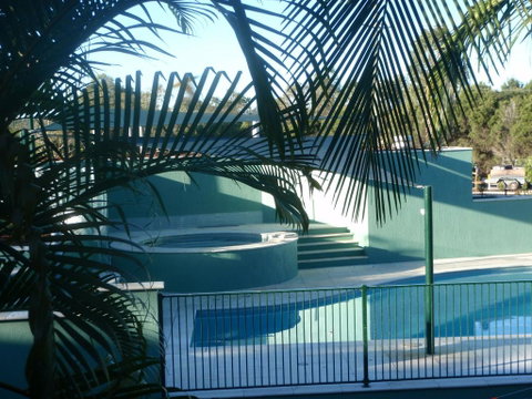 McNevins Logan Park Motel - Australia Accommodation 3