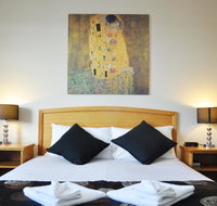 Meadowbrook Hotel Brisbane - Australia Accommodation