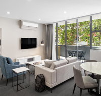 Meriton Suites Waterloo - Australia Accommodation