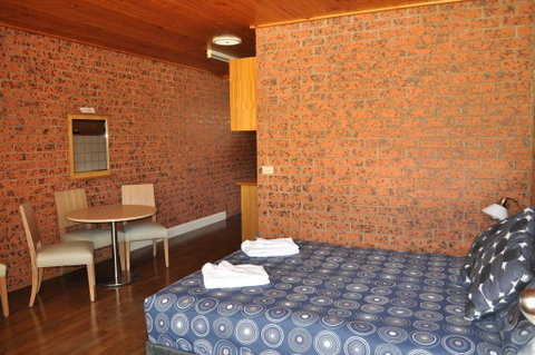 Merrijig Motor Inn - Australia Accommodation 1