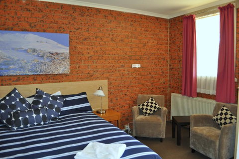 Merrijig Motor Inn - Australia Accommodation 0