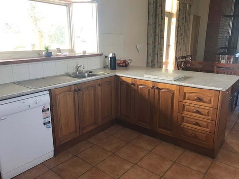 Merton Manor - Australia Accommodation 1