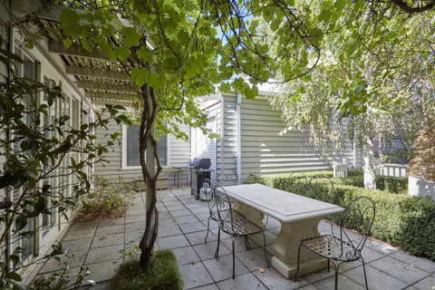 Mews Cottages - Australia Accommodation 1