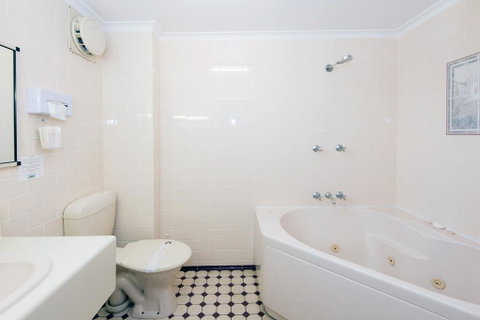 Mid City Motor Inn - Australia Accommodation 1