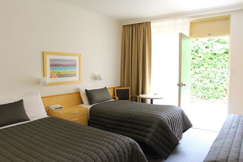 Mid City Motor Inn Queanbeyan - Australia Accommodation 0