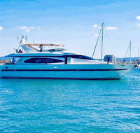 Million dollar Luxury 90ft yacht in Gold Coast - Australia Accommodation