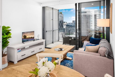 Modern 1-Bed Apartment With Balcony And Leisure Area - Australia Accommodation 2