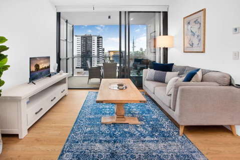 Modern 1-Bed Apartment With Balcony And Leisure Area - Australia Accommodation 0