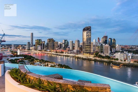 Modern Apartment In South Brisbane Infinity Pool - Australia Accommodation 1