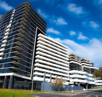 Modern Clean Luxury at the Right Price..... - Australia Accommodation