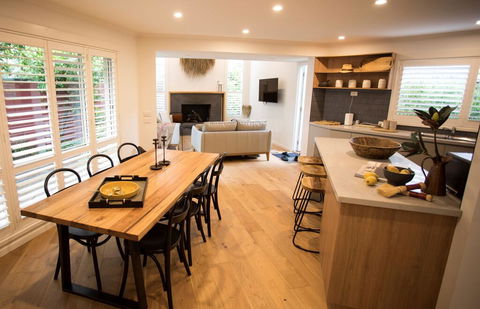 MONREPOS - Australia Accommodation 3