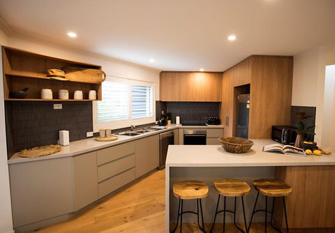 MONREPOS - Australia Accommodation 0