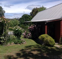 Moore House - Australia Accommodation