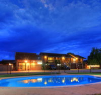 Motel Meneres - Australia Accommodation