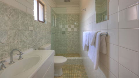 Motel Meneres - Australia Accommodation 3