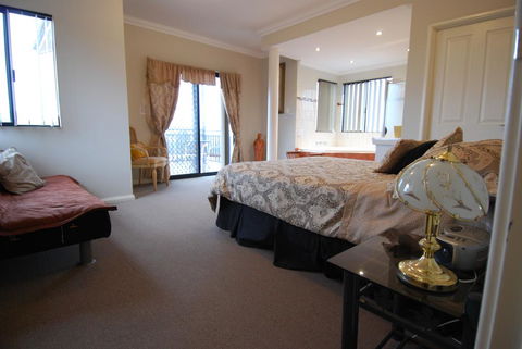 Mountain Park Retreat - Australia Accommodation 3