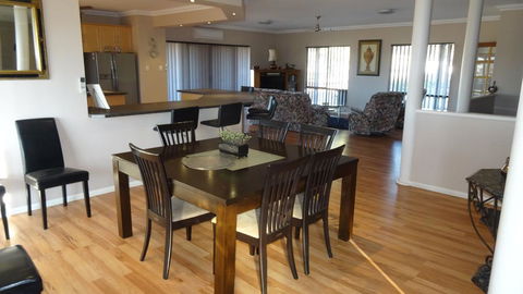 Mountain Park Retreat - Australia Accommodation 2
