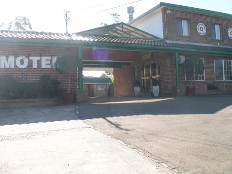 Mt Kuring-Gai Motel - Australia Accommodation 1