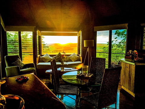 Mt Quincan Crater Retreat - Australia Accommodation 2