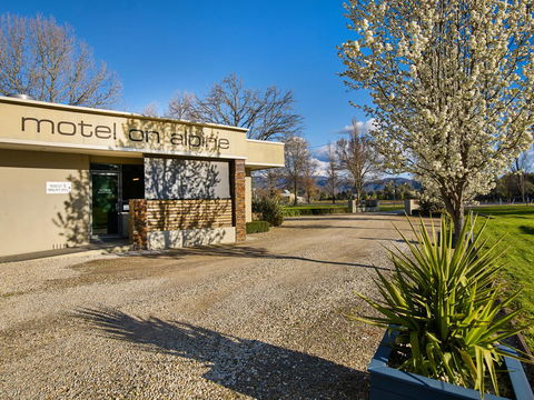 Myrtleford Motel On Alpine - Australia Accommodation 1