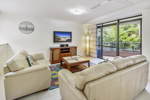 Naousa II - Australia Accommodation 2