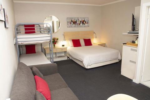 Nebula Motel - Australia Accommodation 2