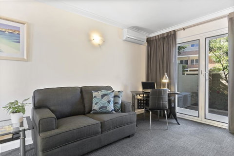The Peninsula Riverside Serviced Apartments - Australia Accommodation 1