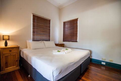 Captain Stirling Hotel - Australia Accommodation 28