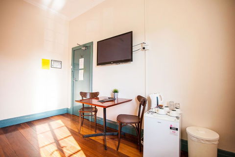 Captain Stirling Hotel - Australia Accommodation 38