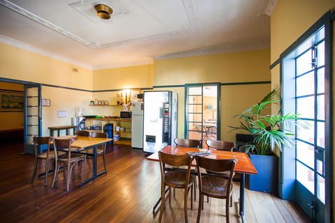 Captain Stirling Hotel - Australia Accommodation 30