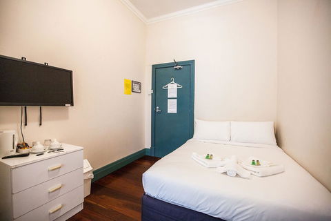 Captain Stirling Hotel - Australia Accommodation 33