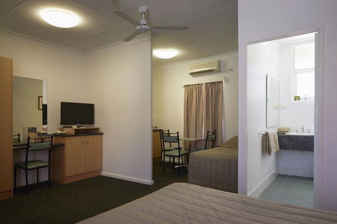Baileys Parkside Motel By VetroBlu - Australia Accommodation 12