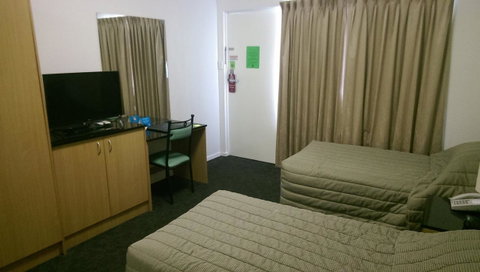 Baileys Parkside Motel By VetroBlu - Australia Accommodation 17