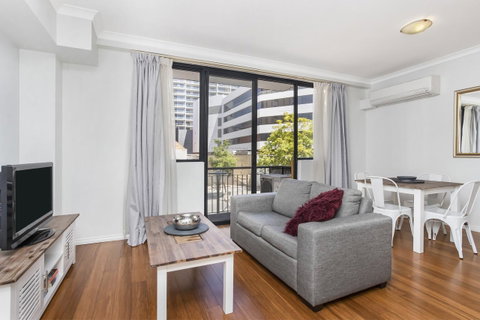 6 Executive Eastside Parking, Gym & Pool - Australia Accommodation 0