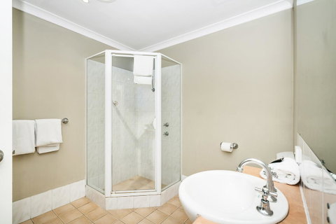 6 Executive Eastside Parking, Gym & Pool - Australia Accommodation 31
