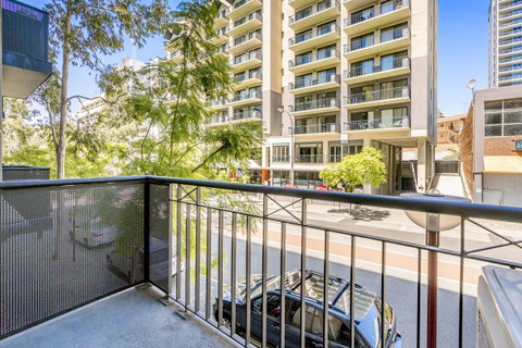 6 Executive Eastside Parking, Gym & Pool - Australia Accommodation 33