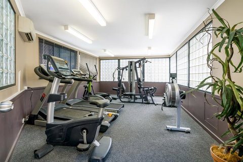 6 Executive Eastside Parking, Gym & Pool - Australia Accommodation 36