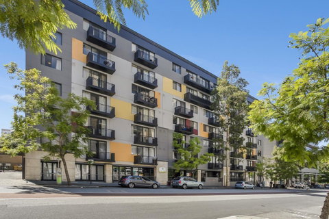 6 Executive Eastside Parking, Gym & Pool - Australia Accommodation 25