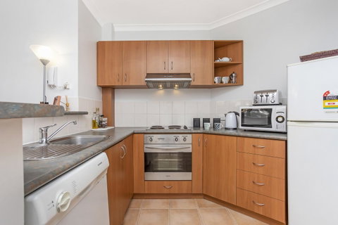 6 Executive Eastside Parking, Gym & Pool - Australia Accommodation 19