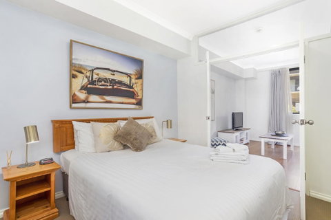 6 Executive Eastside Parking, Gym & Pool - Australia Accommodation 5